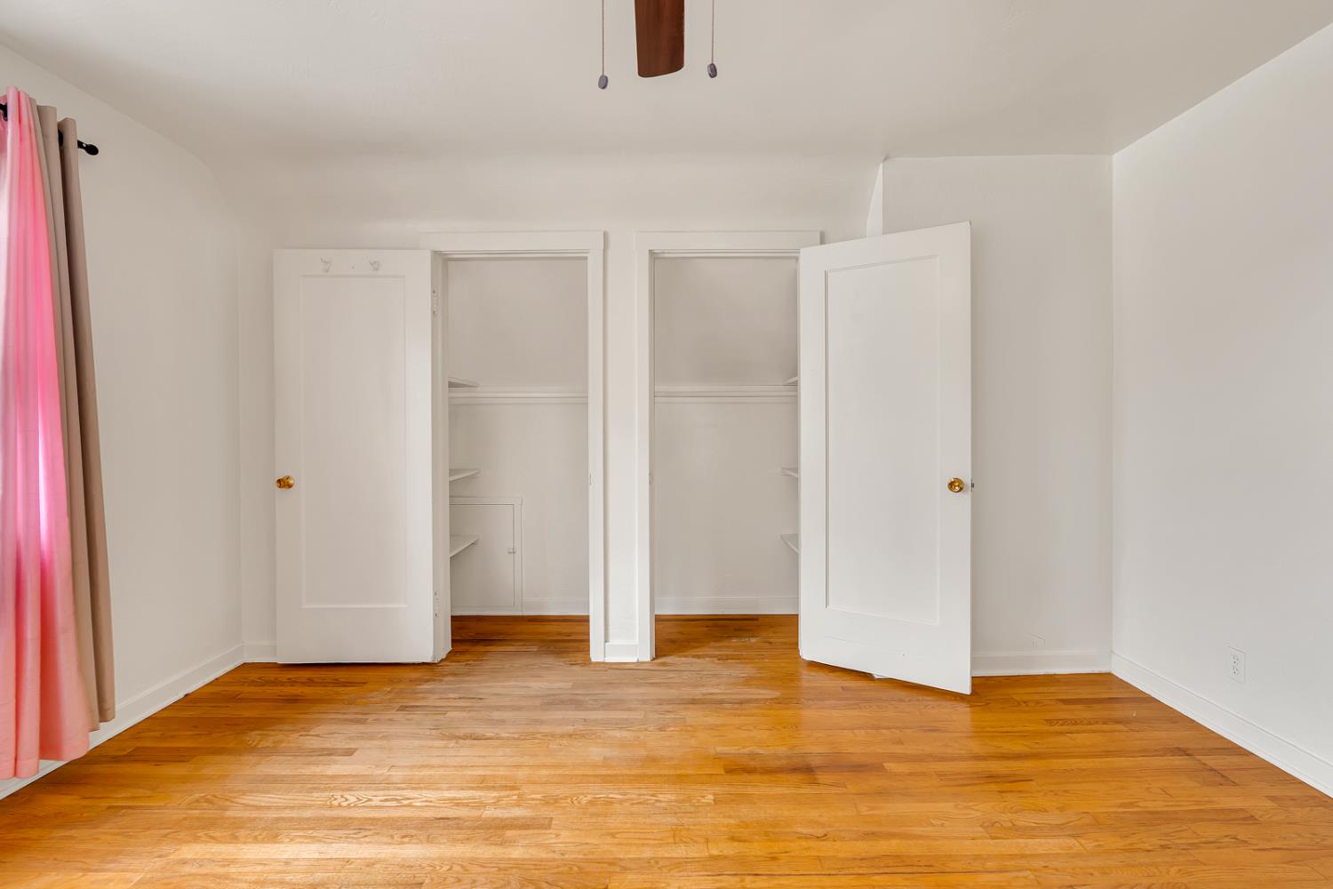 Los Banos, California 93635, United States, 4 Bedrooms Bedrooms, ,2 BathroomsBathrooms,Residential,Active,154632