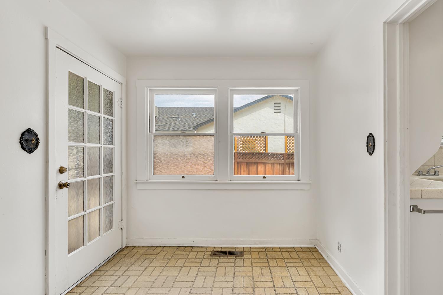 Los Banos, California 93635, United States, 4 Bedrooms Bedrooms, ,2 BathroomsBathrooms,Residential,Active,154632