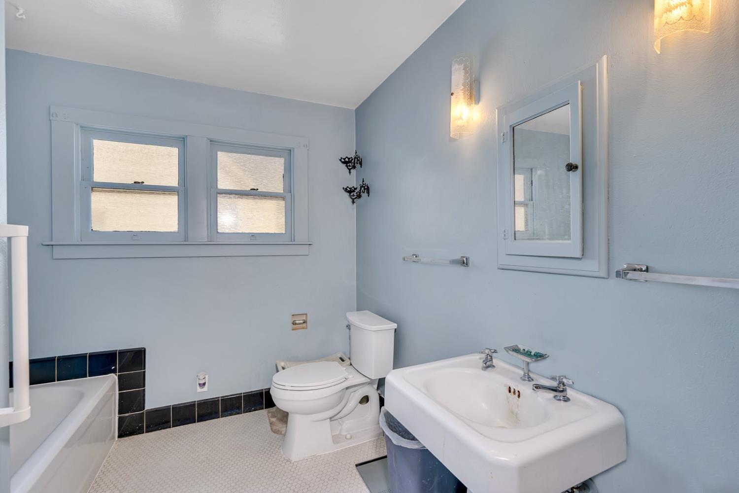 Los Banos, California 93635, United States, 4 Bedrooms Bedrooms, ,2 BathroomsBathrooms,Residential,Active,154632