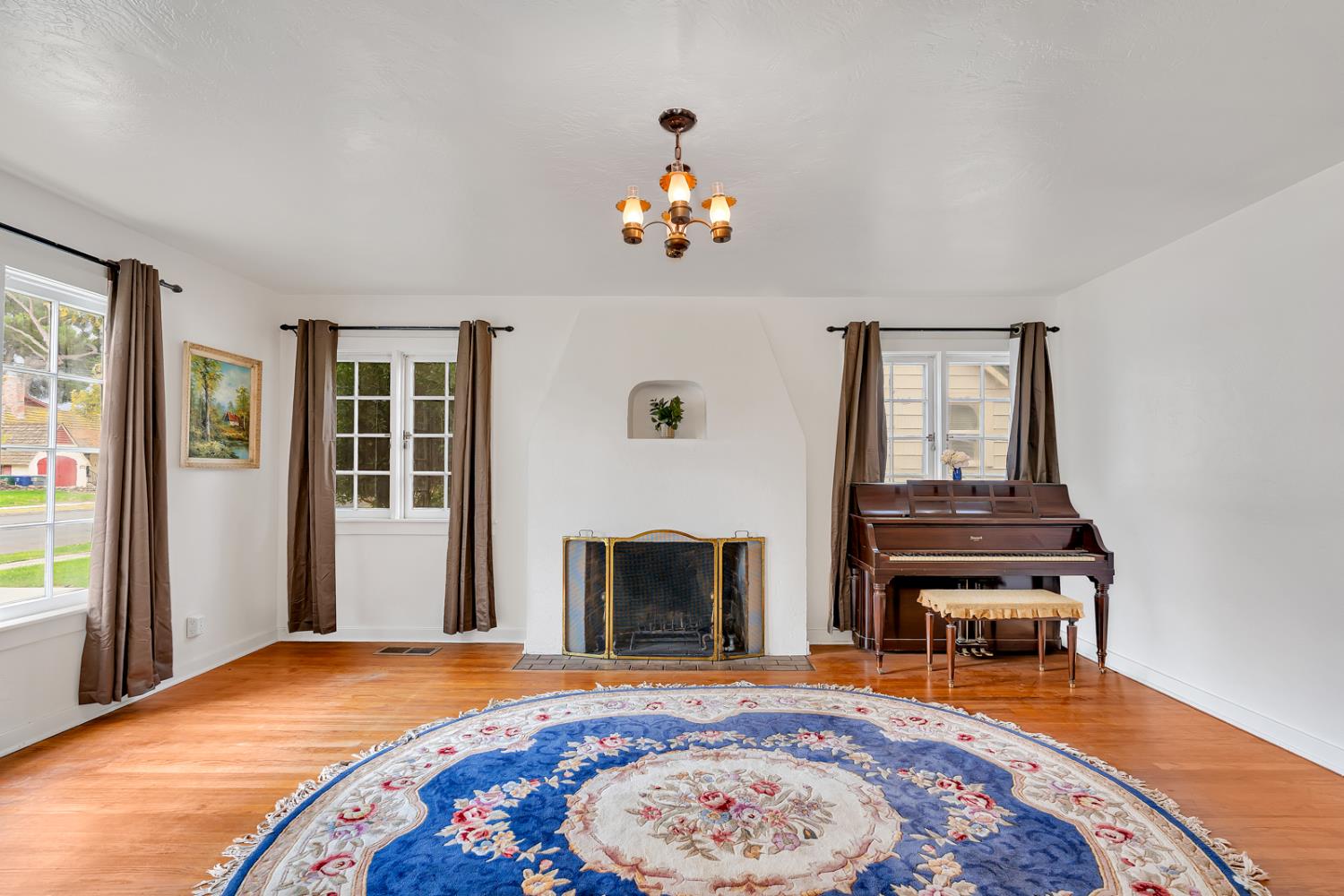 Los Banos, California 93635, United States, 4 Bedrooms Bedrooms, ,2 BathroomsBathrooms,Residential,Active,154632