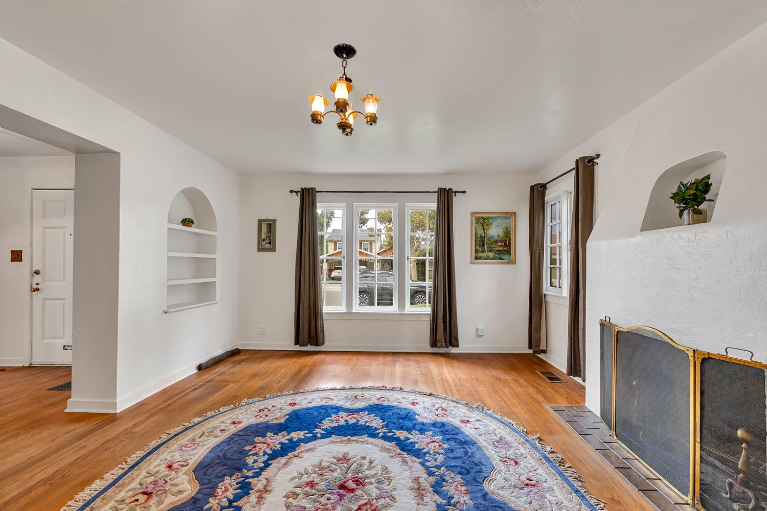 Los Banos, California 93635, United States, 4 Bedrooms Bedrooms, ,2 BathroomsBathrooms,Residential,Active,154632