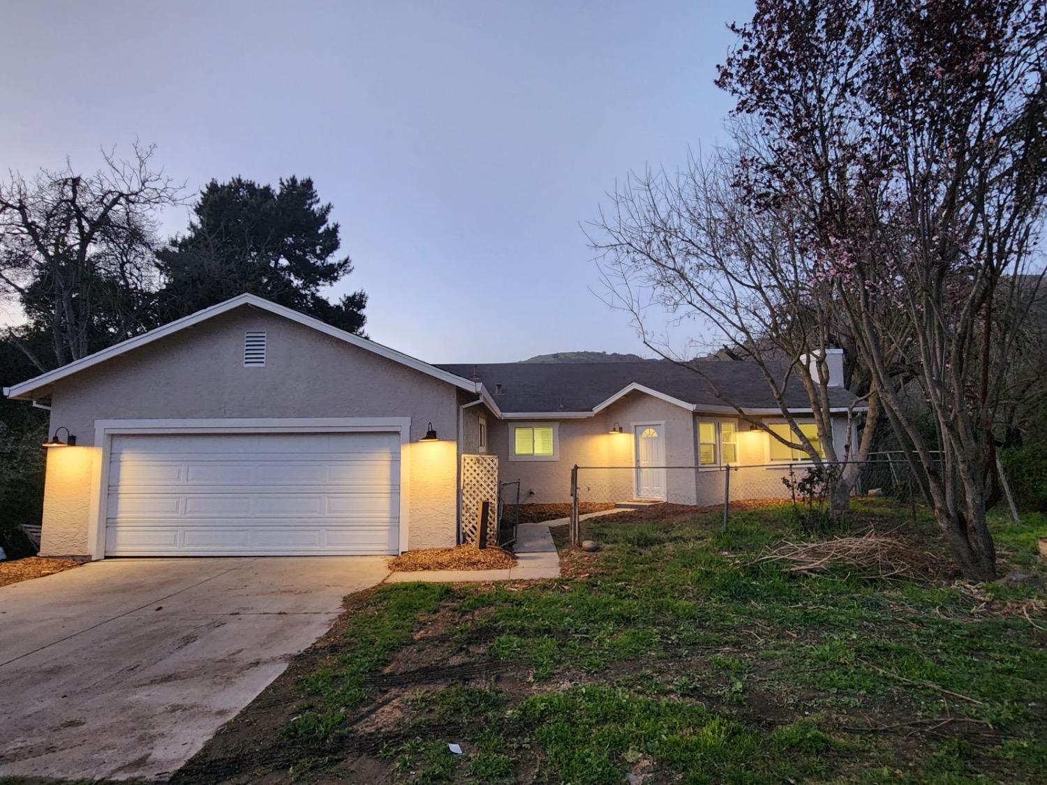 Listing image 1