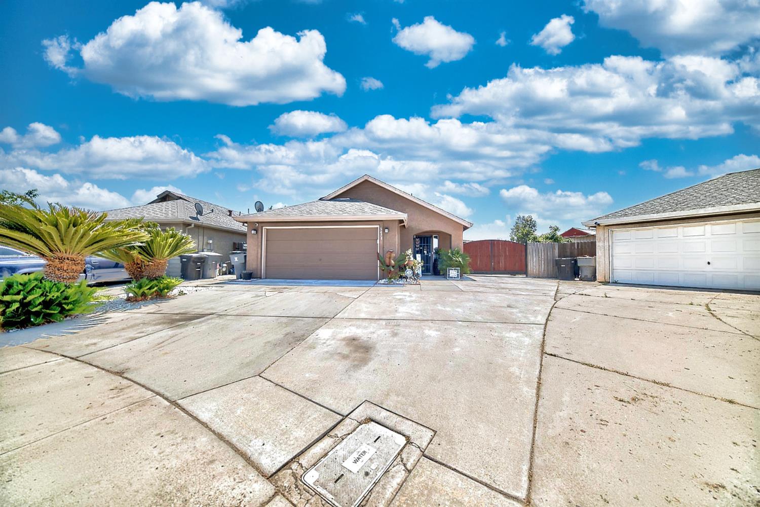 5471 Greenoaks Drive