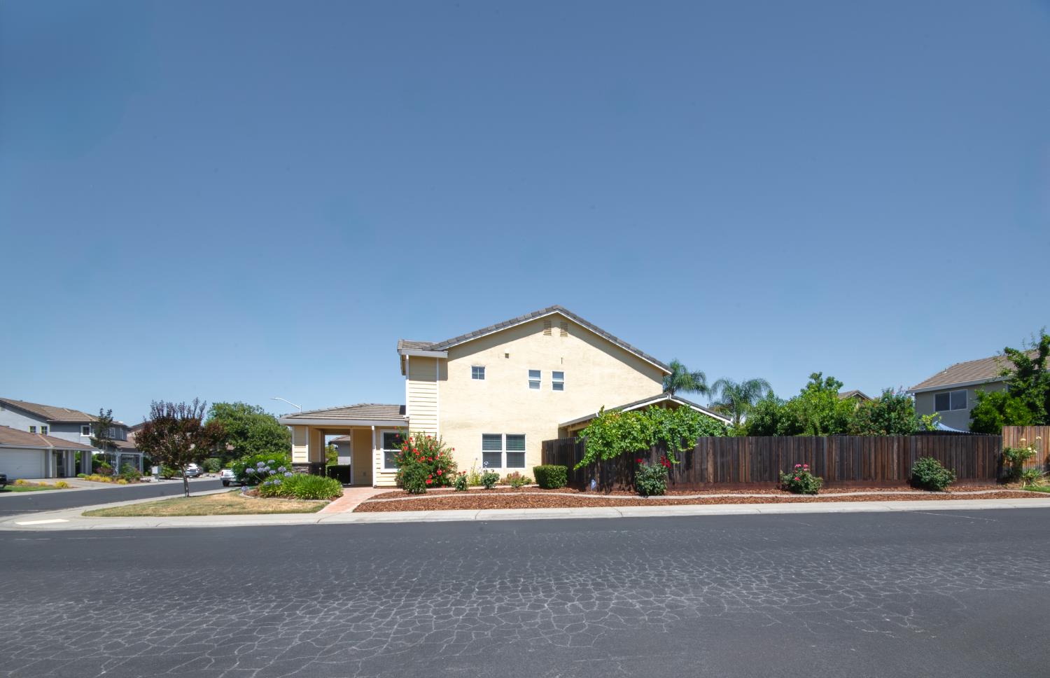 1800 Ambridge Drive