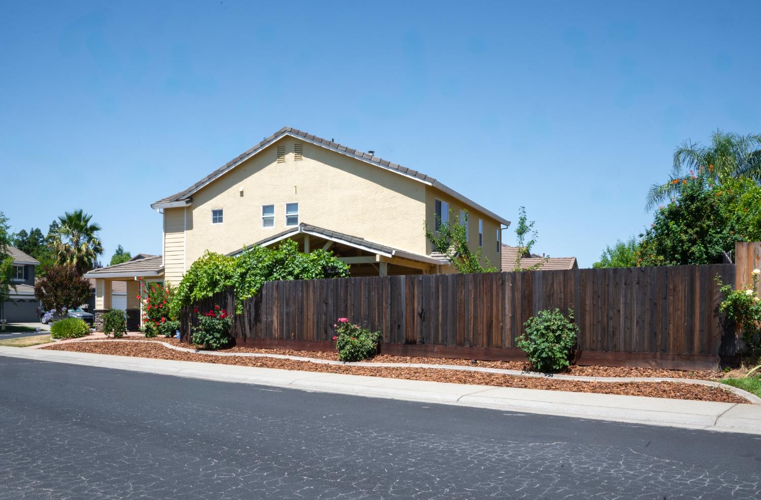 1800 Ambridge Drive