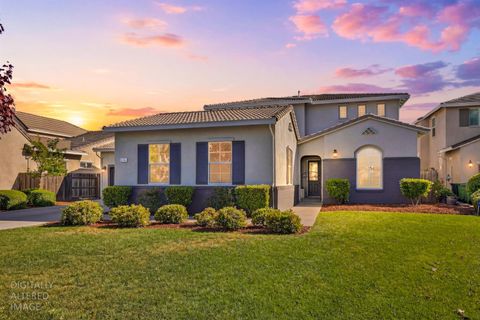 5204 Crown Bench Circle Elk Grove CA 95757