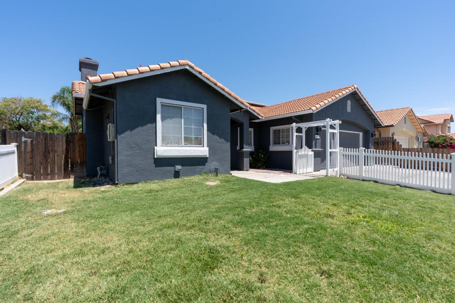 Los Banos, California 93635, United States, 3 Bedrooms Bedrooms, ,2 BathroomsBathrooms,Residential,Active,17681