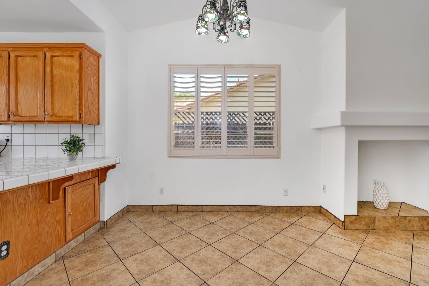 Los Banos, California 93635, United States, 3 Bedrooms Bedrooms, ,2 BathroomsBathrooms,Residential,Active,17681