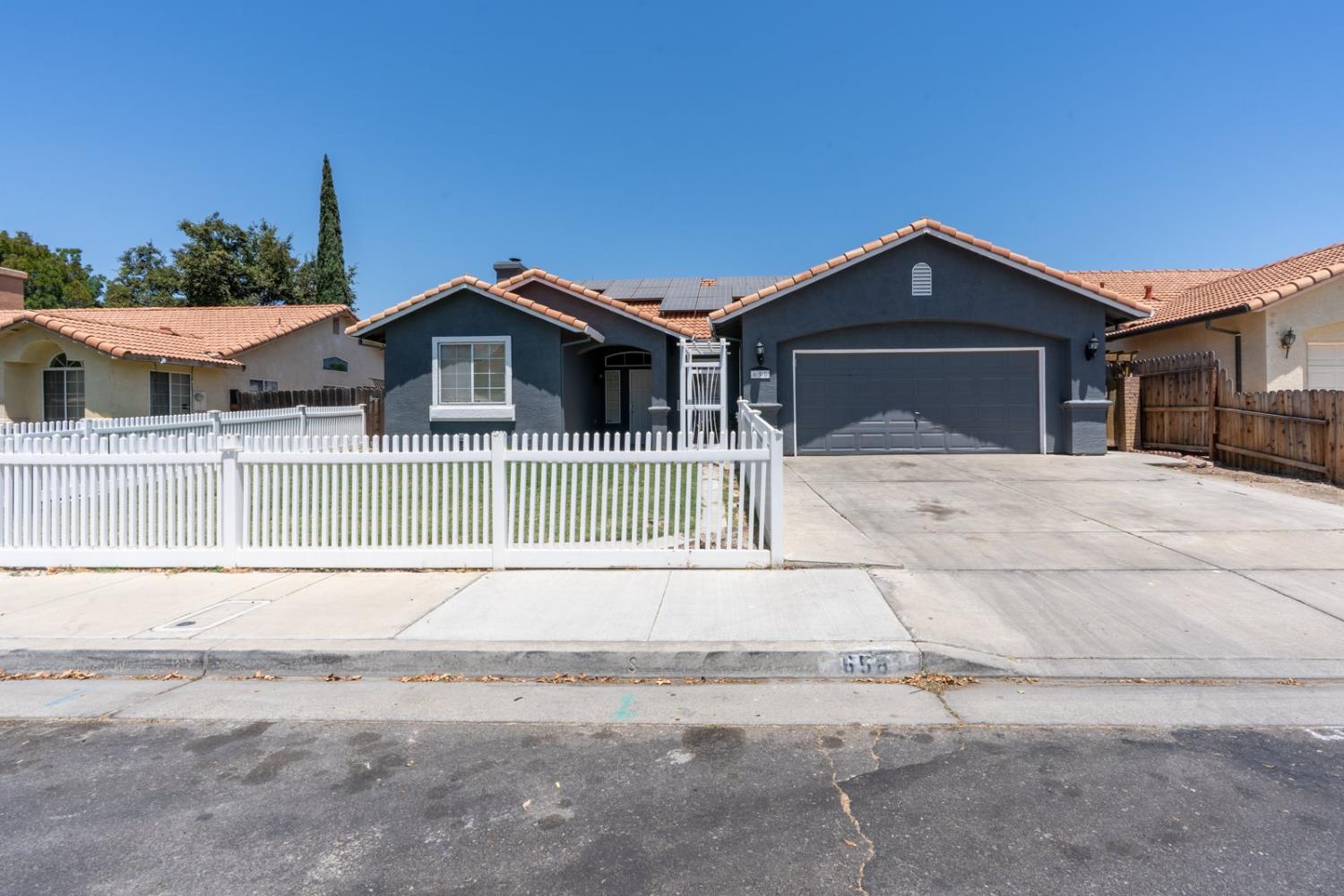 Los Banos, California 93635, United States, 3 Bedrooms Bedrooms, ,2 BathroomsBathrooms,Residential,Active,17681