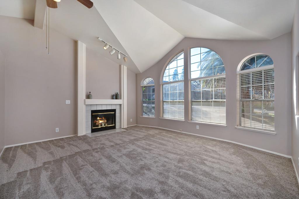 7423 Kalamazoo Drive