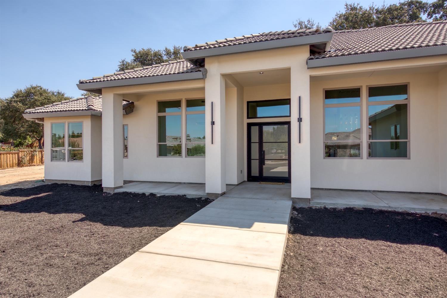 10318 Fox Borough Drive