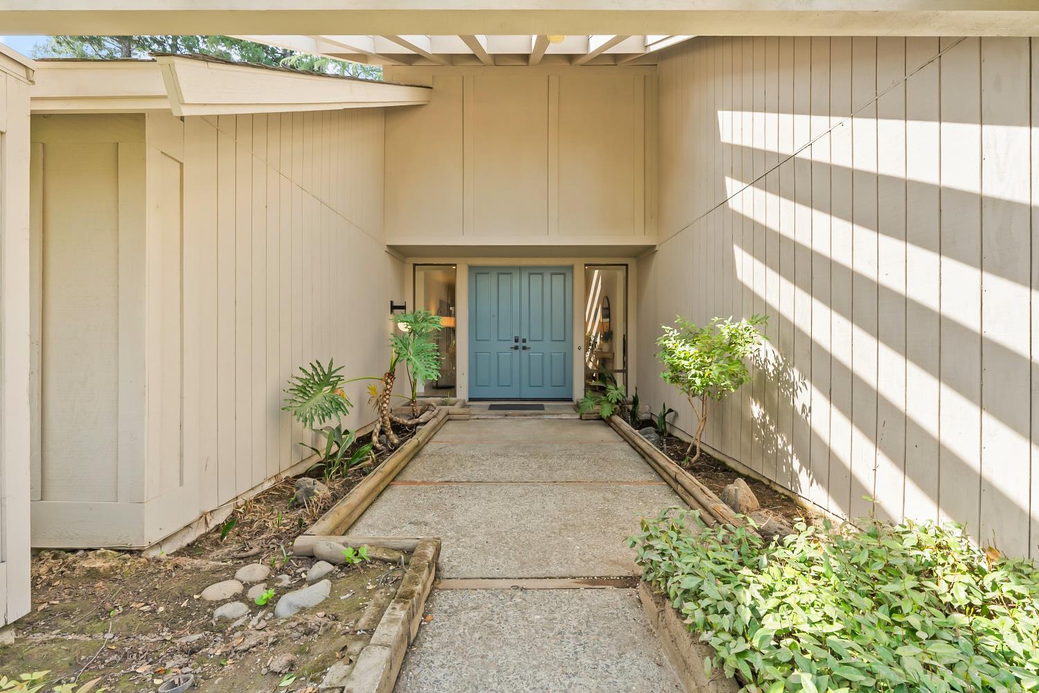 5350 Terrace Oak Circle