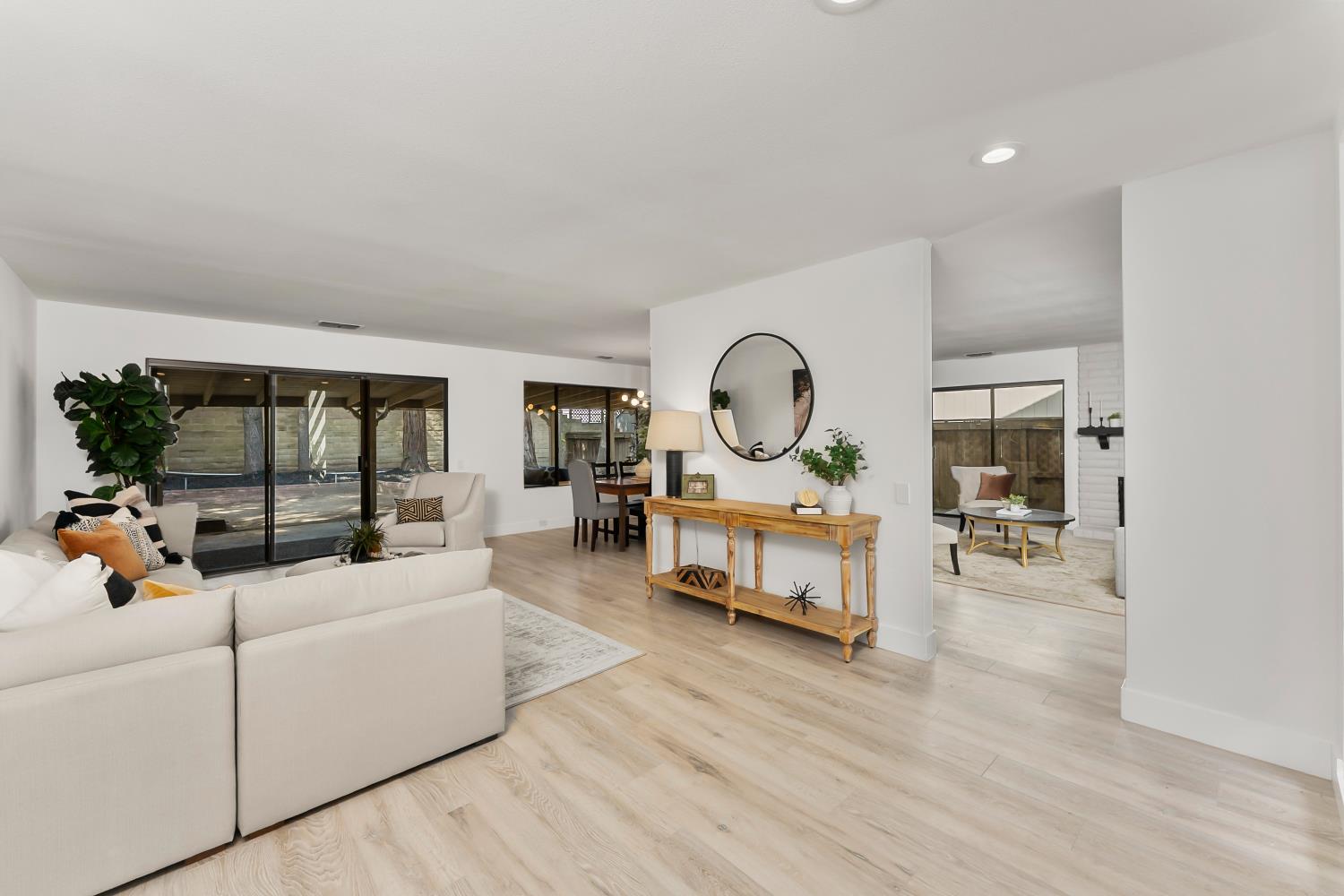 5350 Terrace Oak Circle