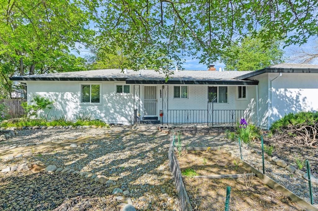 Photo of 3125 Colorado Street, Carmichael, CA 95608 (MLS # 225036653)