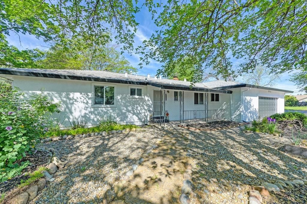 Photo of 3125 Colorado Street, Carmichael, CA 95608 (MLS # 225036653)