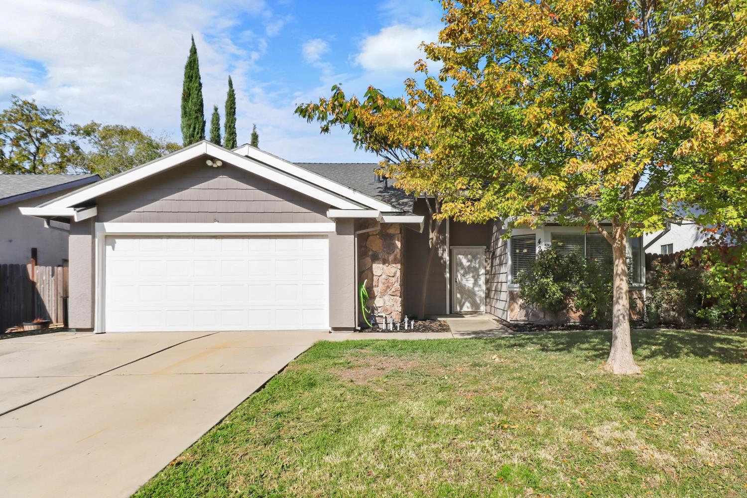 4208 N Country Drive