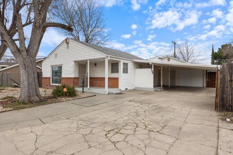 2011 Edwin Way Sacramento CA 95825