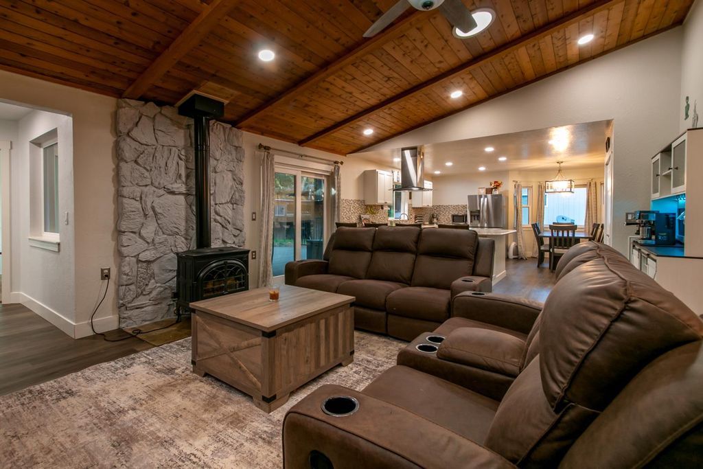 Photo of 5068 Loch Leven Drive, Pollock Pines, CA 95726 (MLS # 226031578)