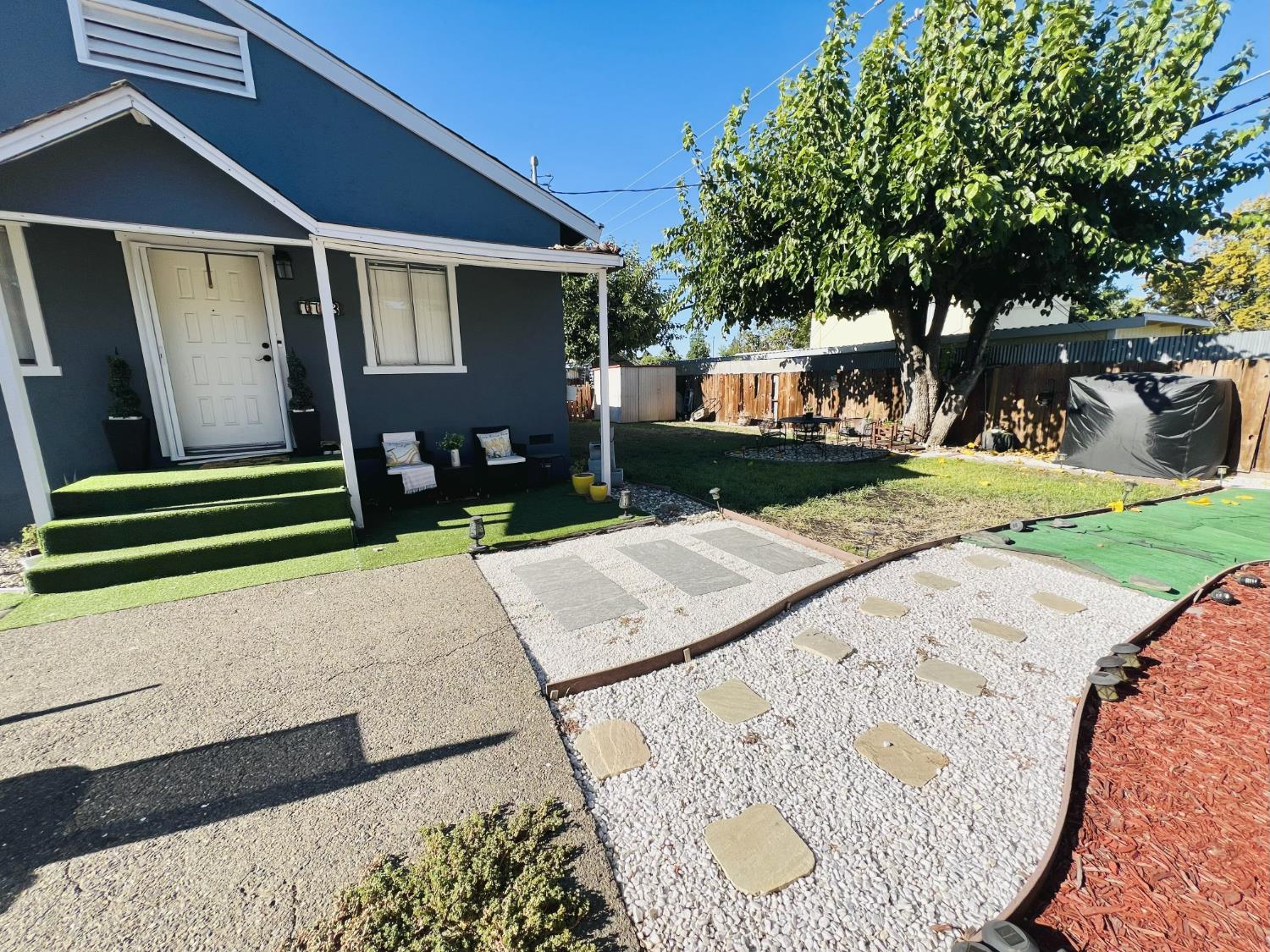 7783 Live Oak Way