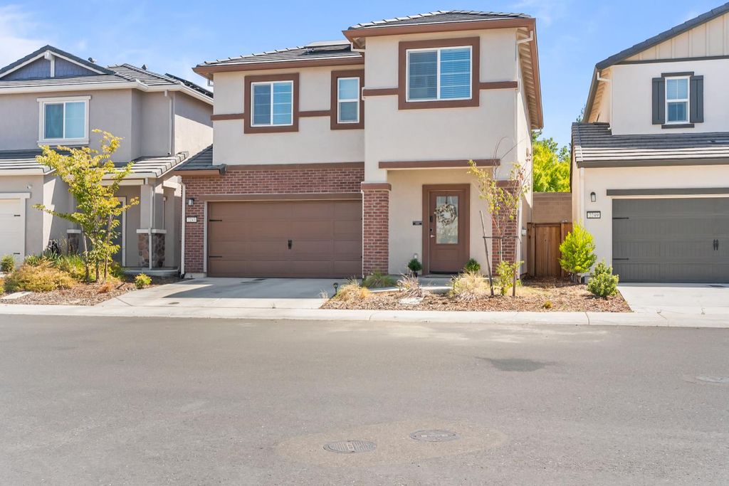Photo of 2243 Comstock Lane, Lincoln, CA 95648 (MLS # 225115088)
