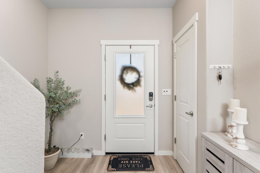 Photo of 2243 Comstock Lane, Lincoln, CA 95648 (MLS # 225115088)