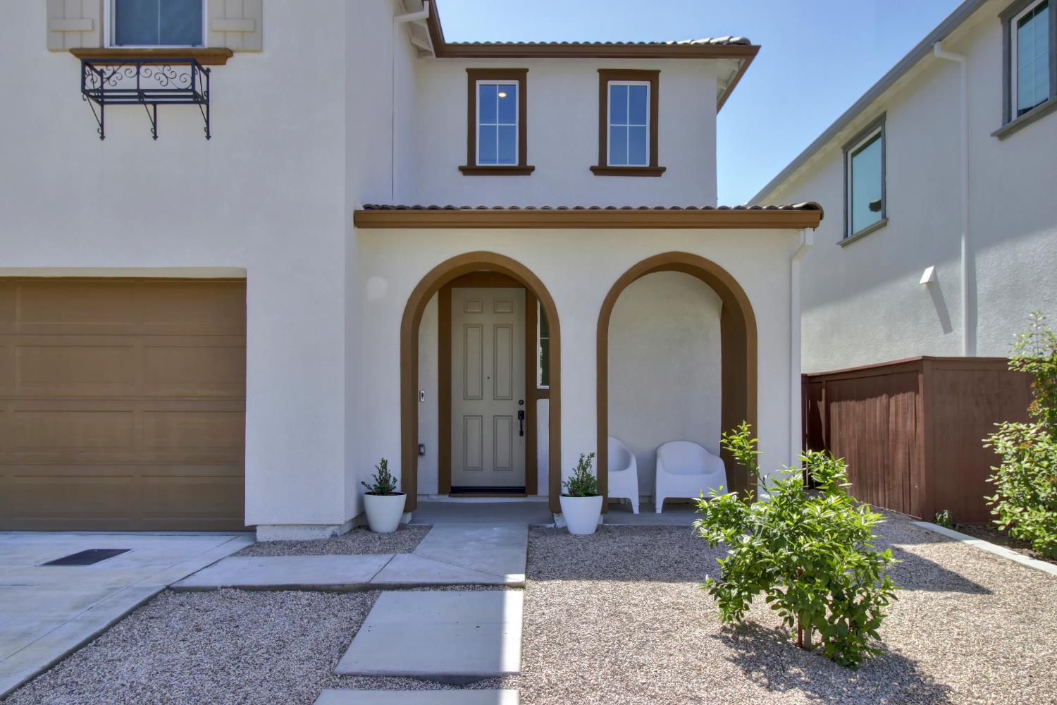 4439 4439 French Dr