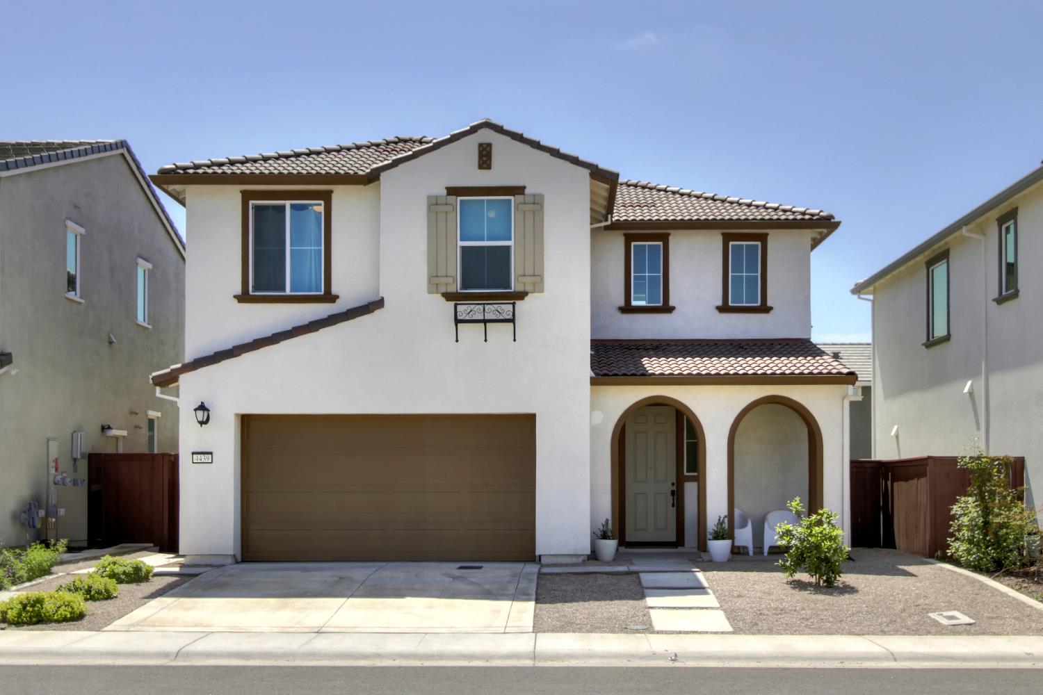 4439 4439 French Dr