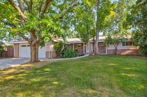 5512 Vahalla Drive Carmichael CA 95608