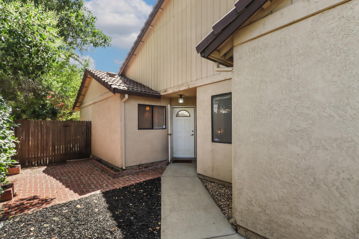 8094 Forest Glen Way