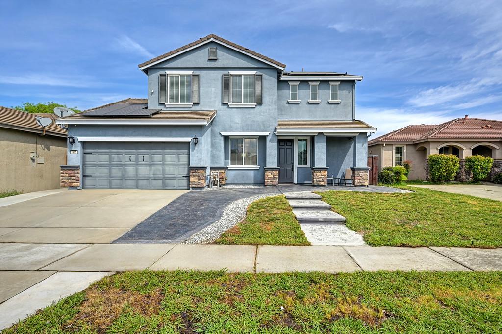 1895 Pyramid Creek Dr