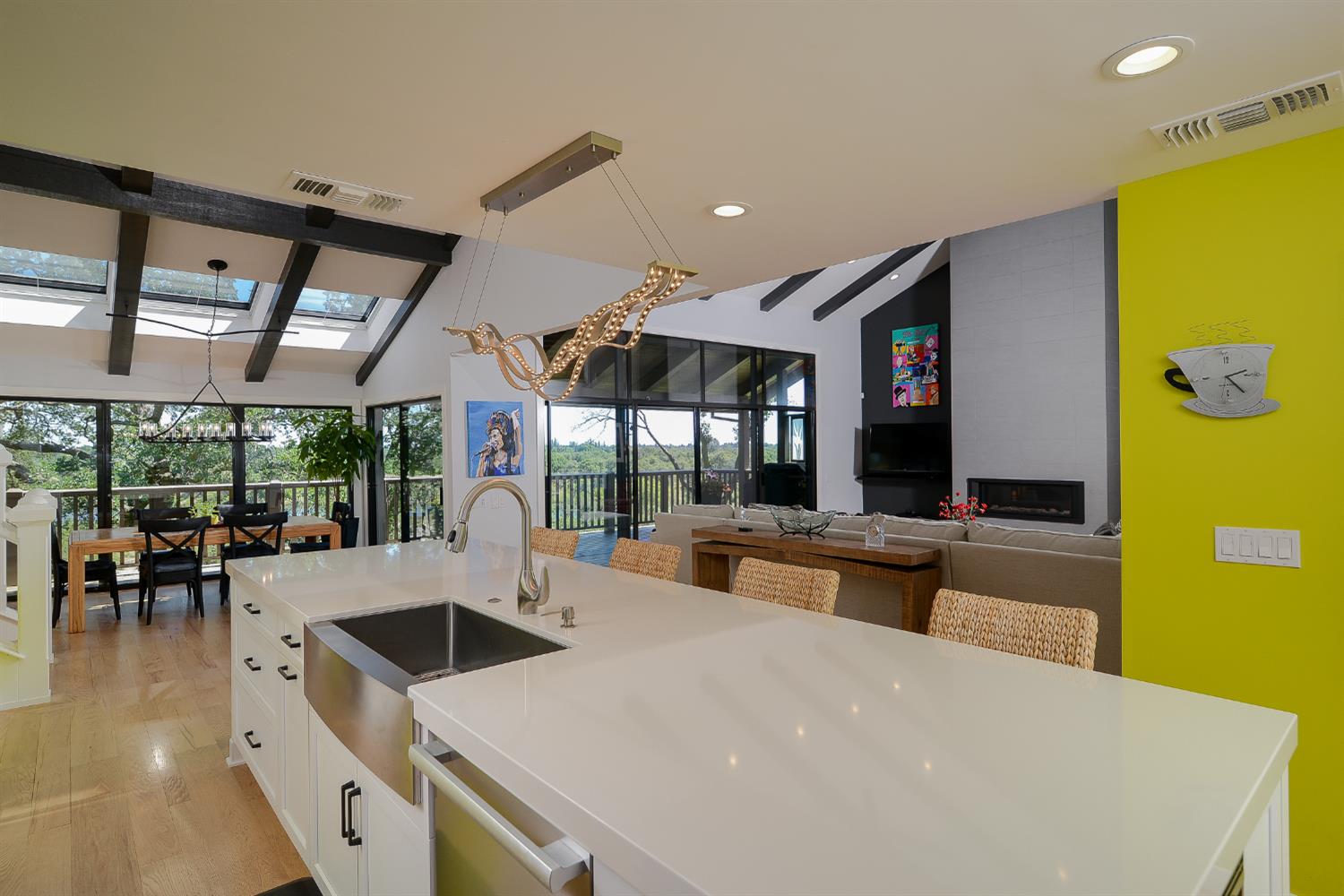 26 River Bluff Lane