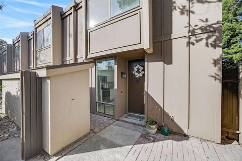 2290 Woodside Lane 1 Sacramento CA 95825