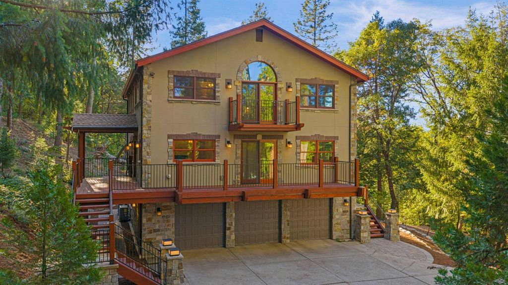 Photo of 12777 Daisy Blue Mine Road, Nevada City, CA 95959 (MLS # 225134623)