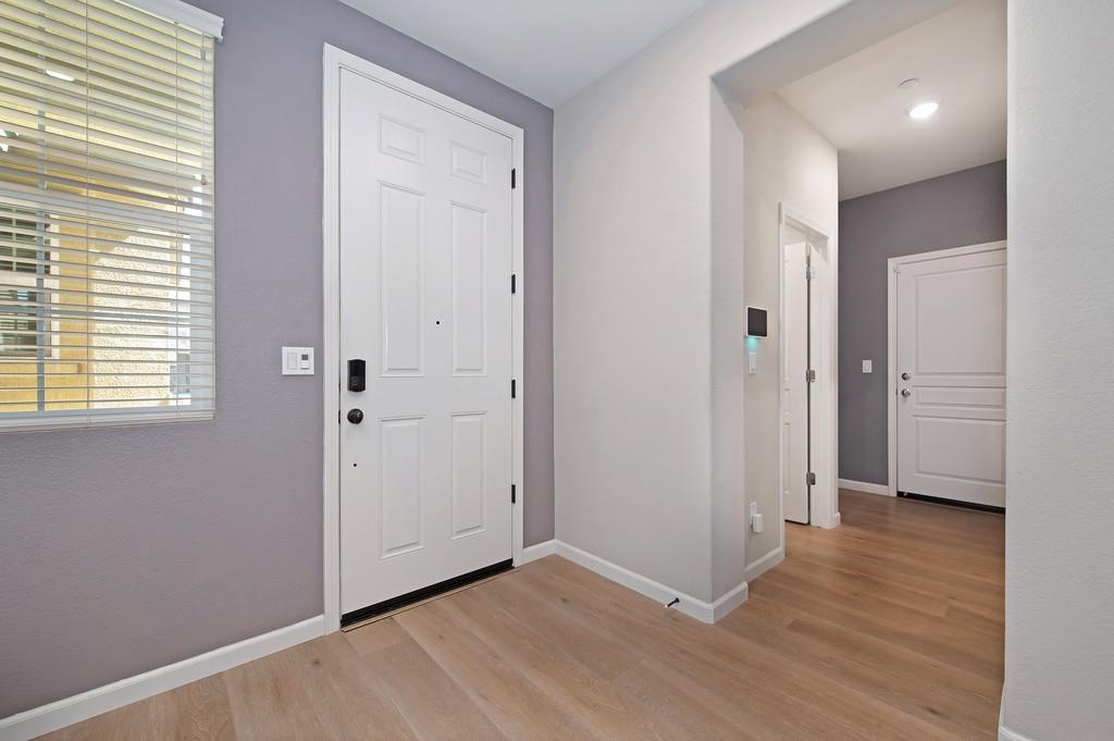 7032 Castle Rock Way