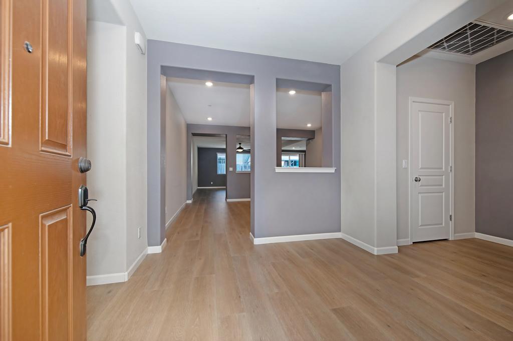 7032 Castle Rock Way