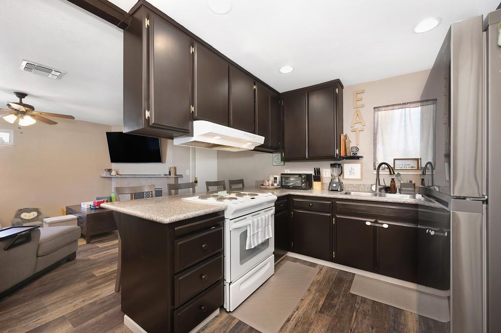 4463 San Juan Avenue