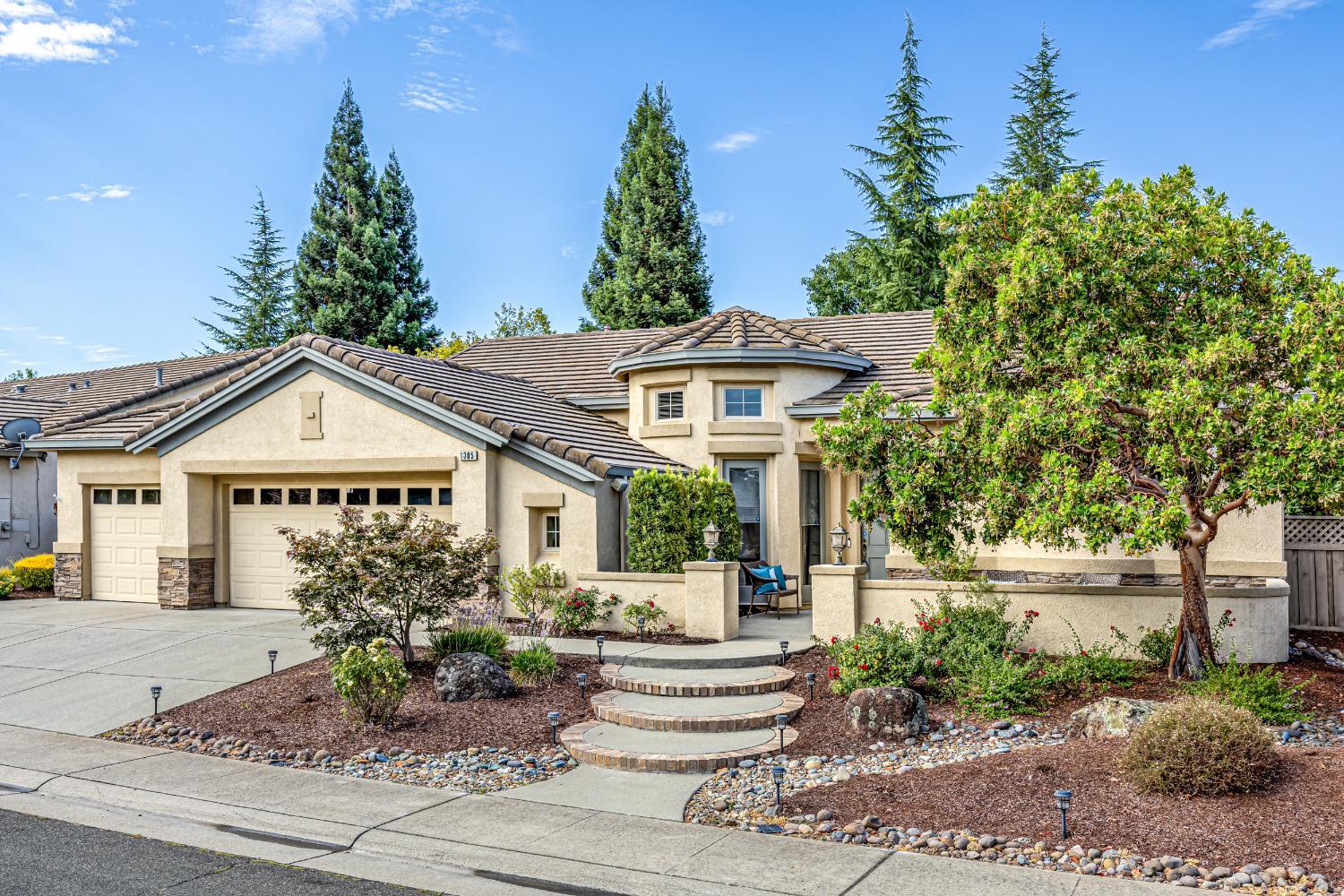1305 Perdita Lane