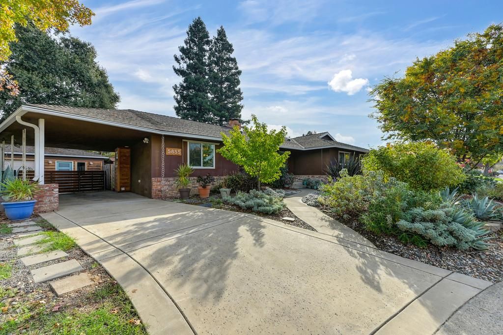 Photo of 5855 Annrud Way, Sacramento, CA 95822 (MLS # 225142681)
