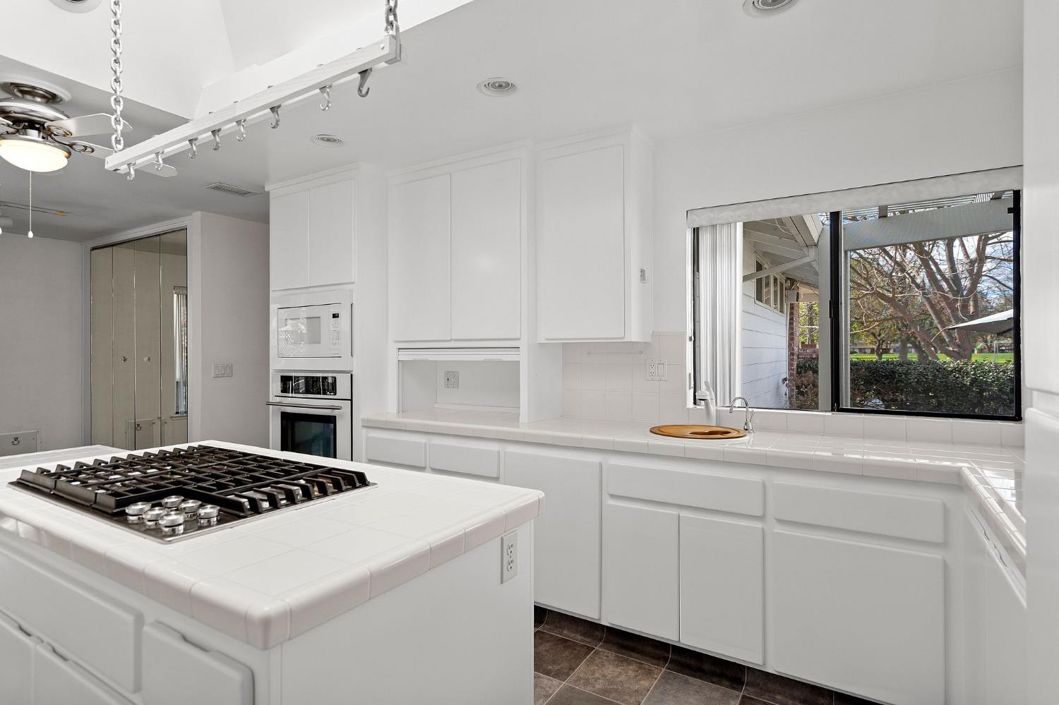 2110 Saint Marks Way