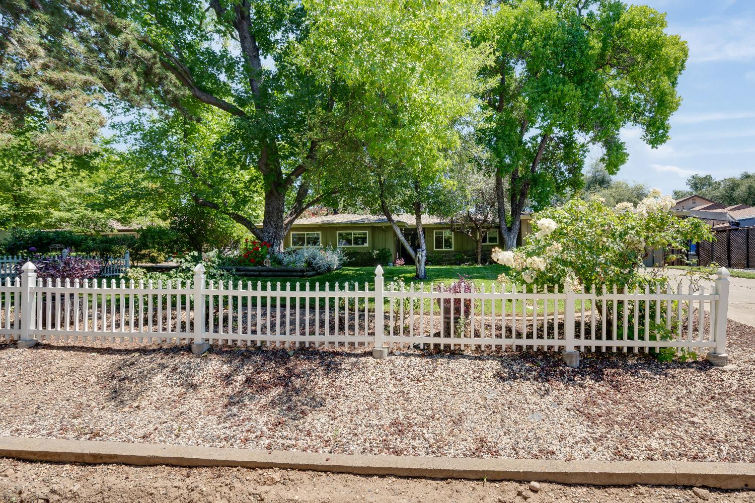 5765 Hoffman Lane