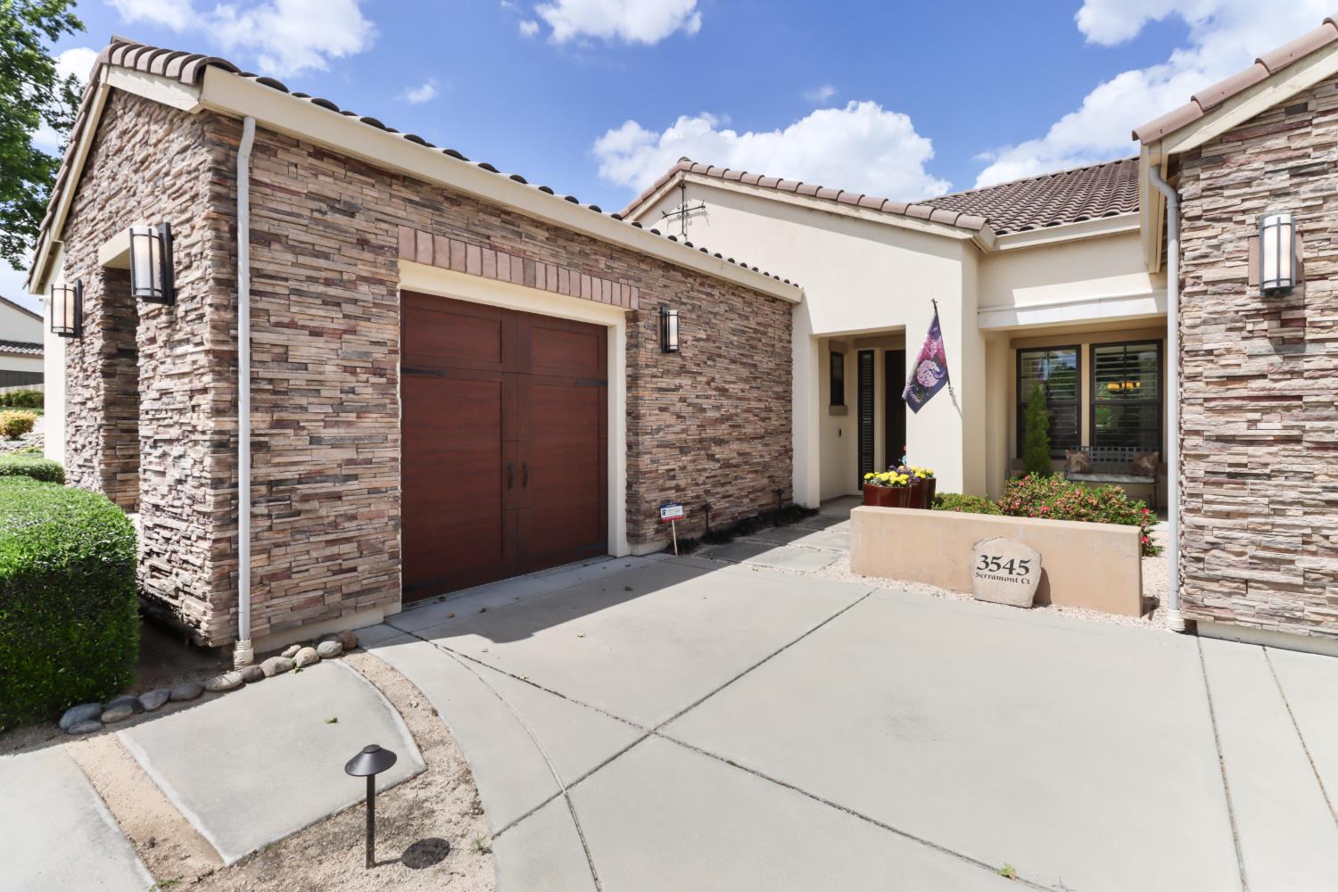 3545 Serramont Court