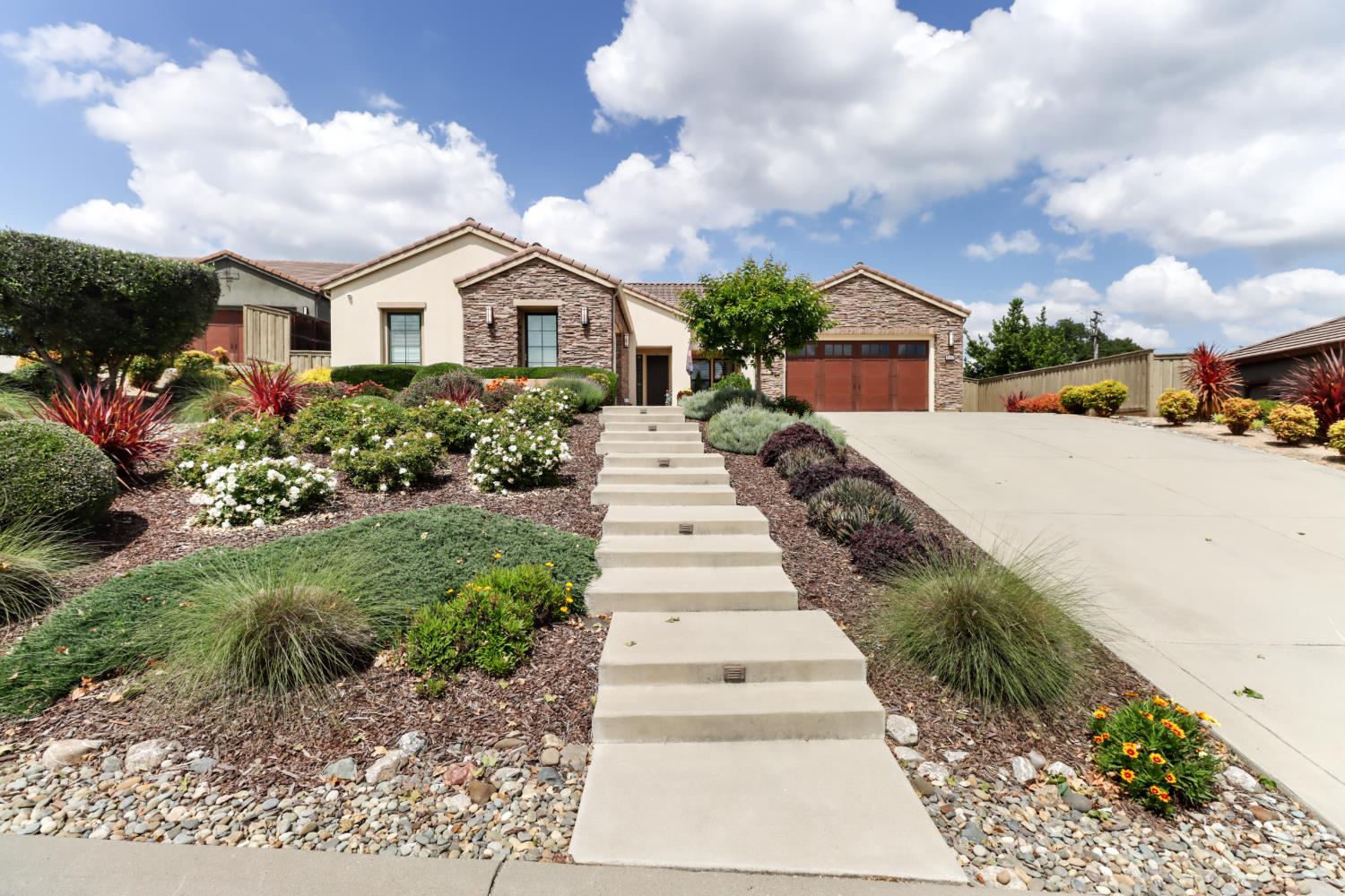 3545 Serramont Court