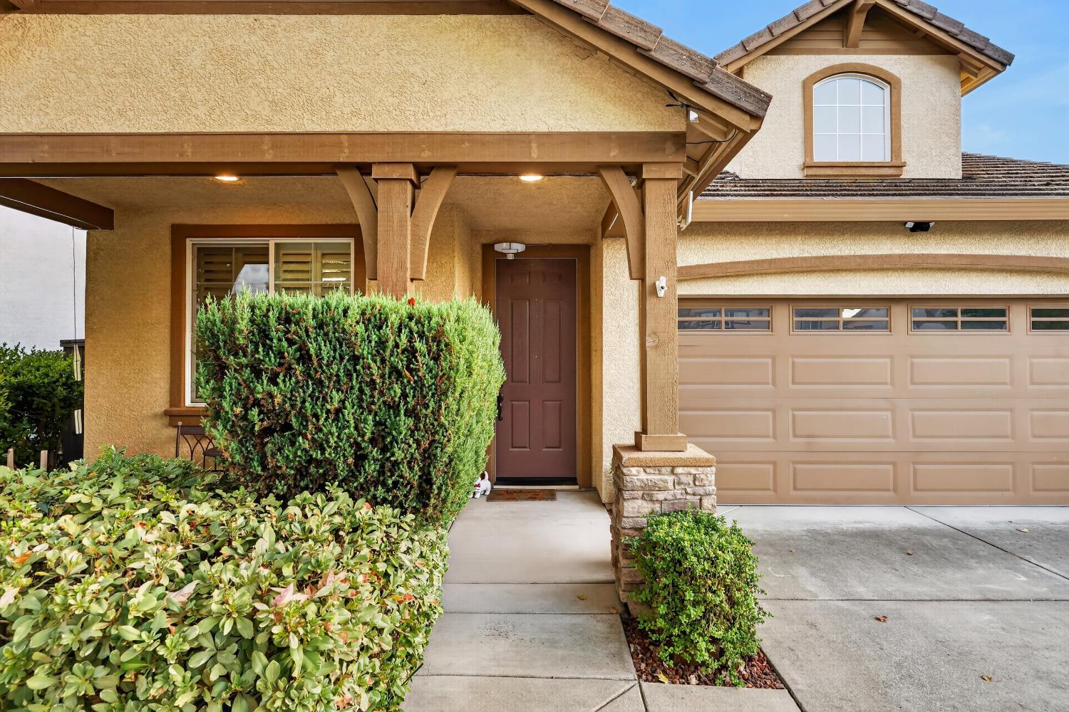 124 LAYSAN TEAL Court