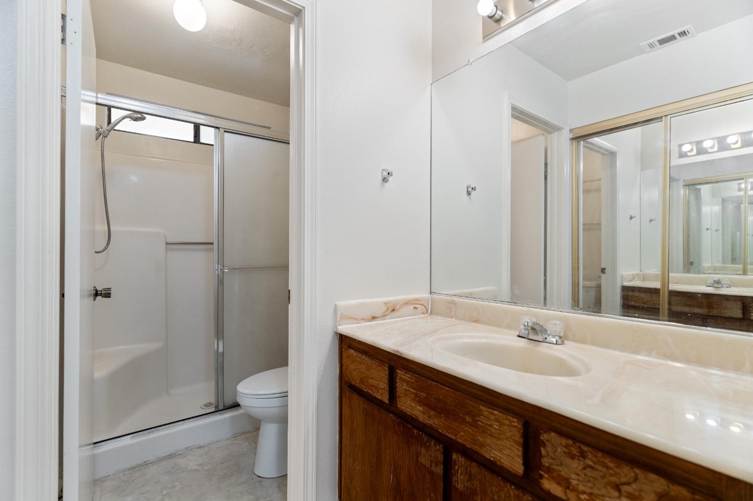 Stockton, California 95210, United States, 3 Bedrooms Bedrooms, ,2 BathroomsBathrooms,Residential,Active,142149