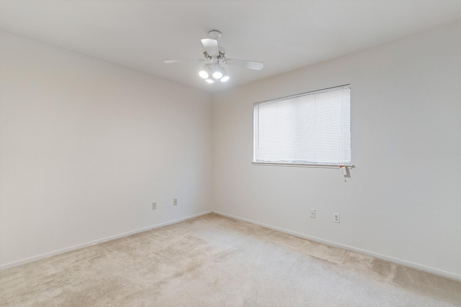 Stockton, California 95210, United States, 3 Bedrooms Bedrooms, ,2 BathroomsBathrooms,Residential,Active,142149