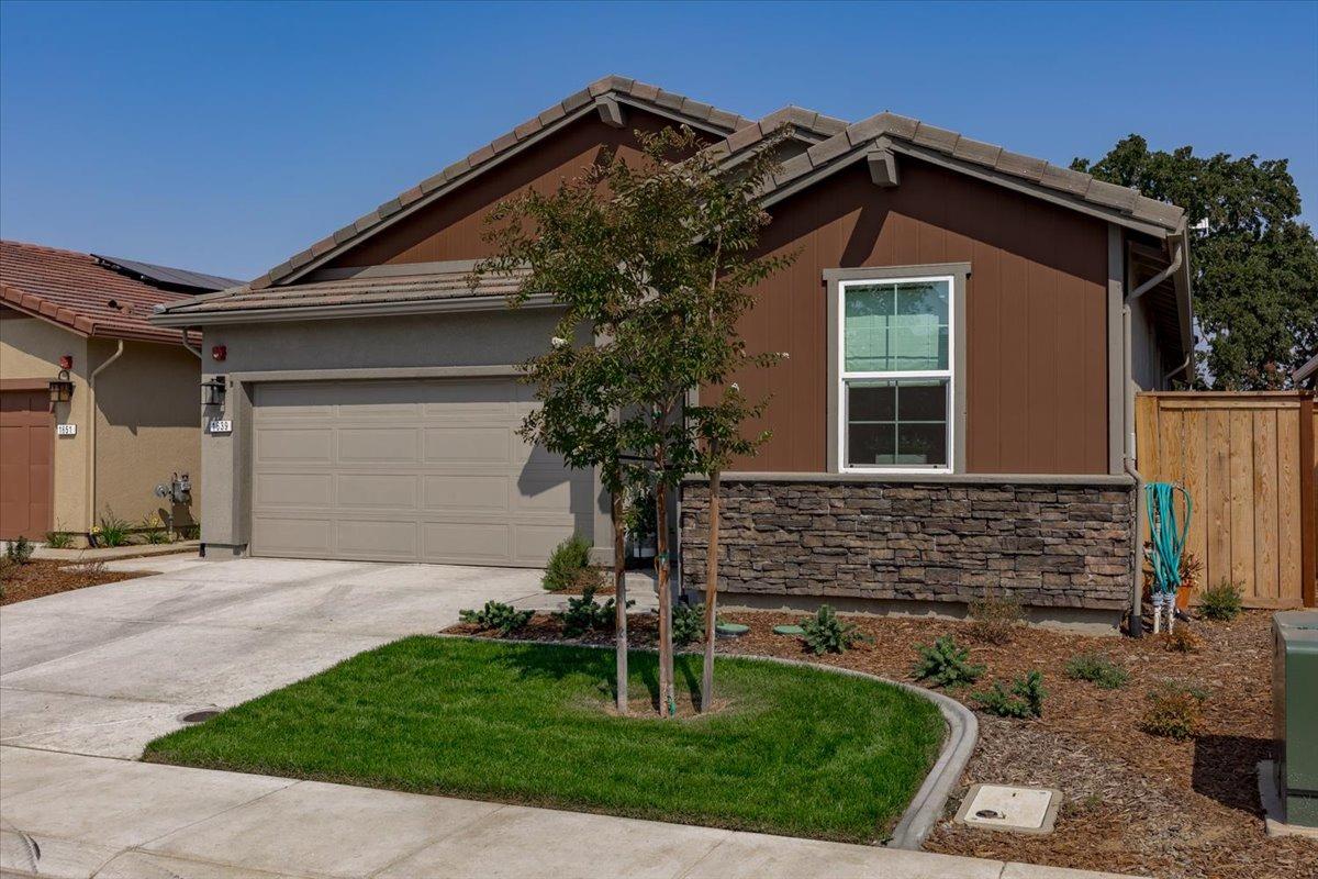 1639 Carson River Loop