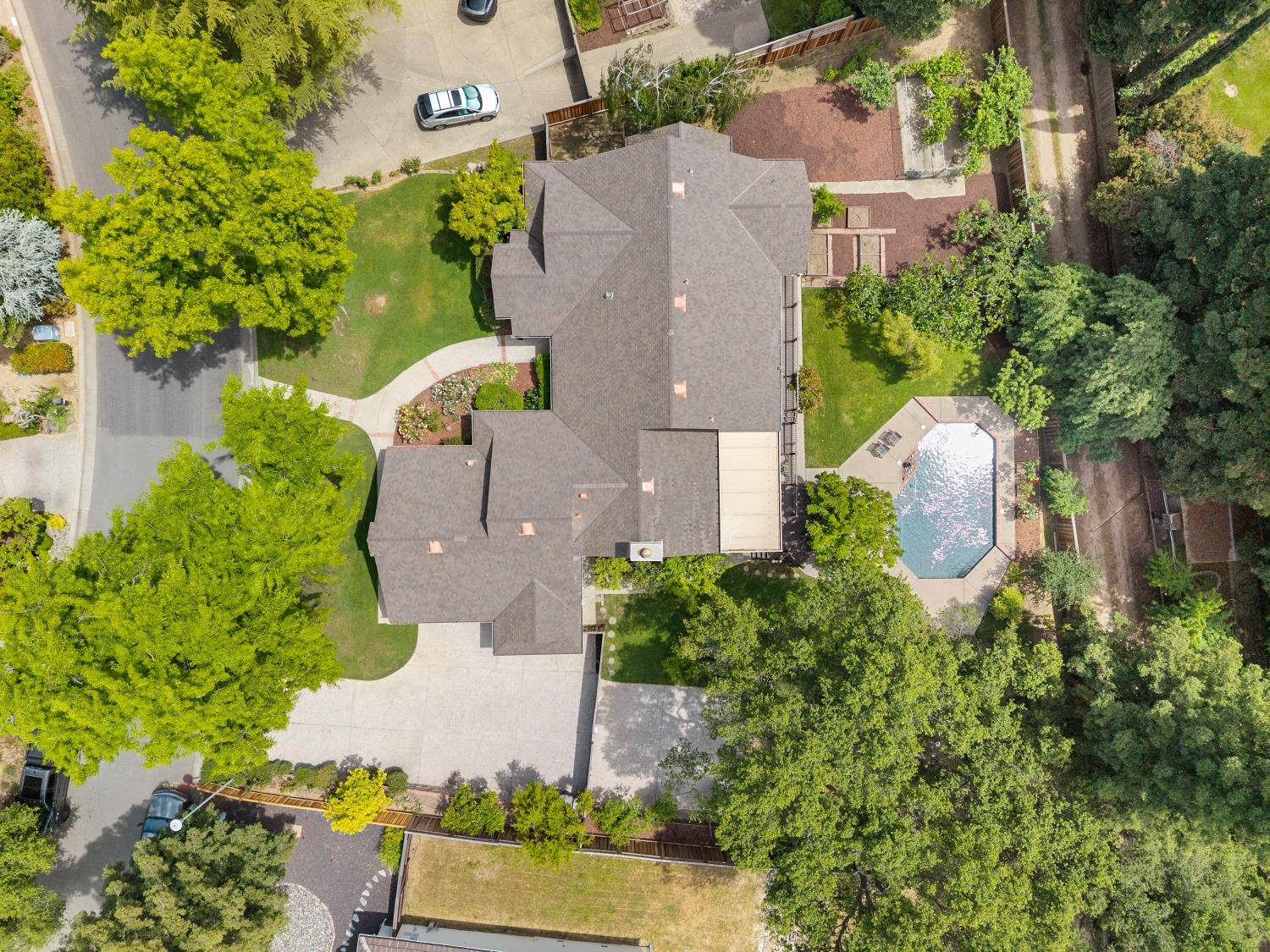 8462 Hialeah Way