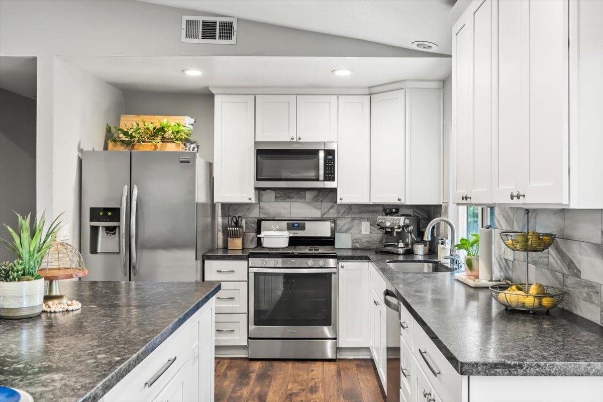 2660 Summerfield Drive