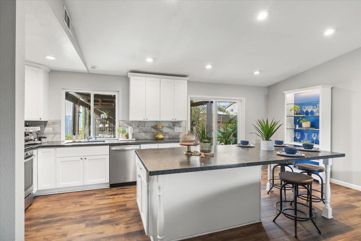 2660 Summerfield Drive