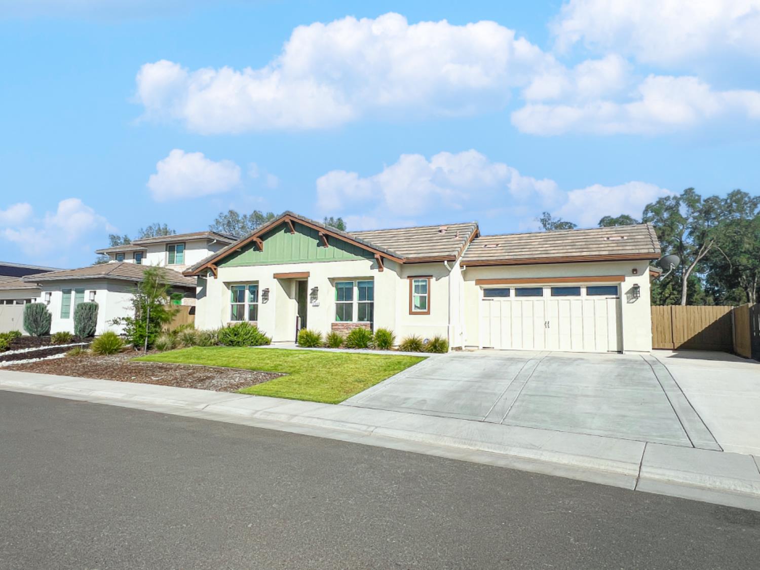 2135 Pinehurst Drive